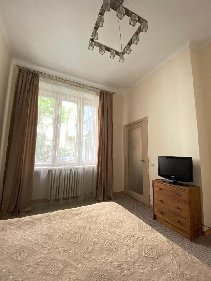לבוב Family Apartment מראה חיצוני תמונה